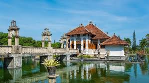 Taman Soekasada: Pesona Wisata Sejarah dan Keindahan Alam di Bali