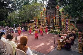 Menuju Pariwisata Berkelanjutan: Upaya Bali Menjaga Keseimbangan Antara Pelestarian Alam dan Ekonomi