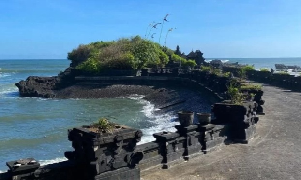  Pantai Mengening: Keindahan Tersembunyi di Kabupaten Badung